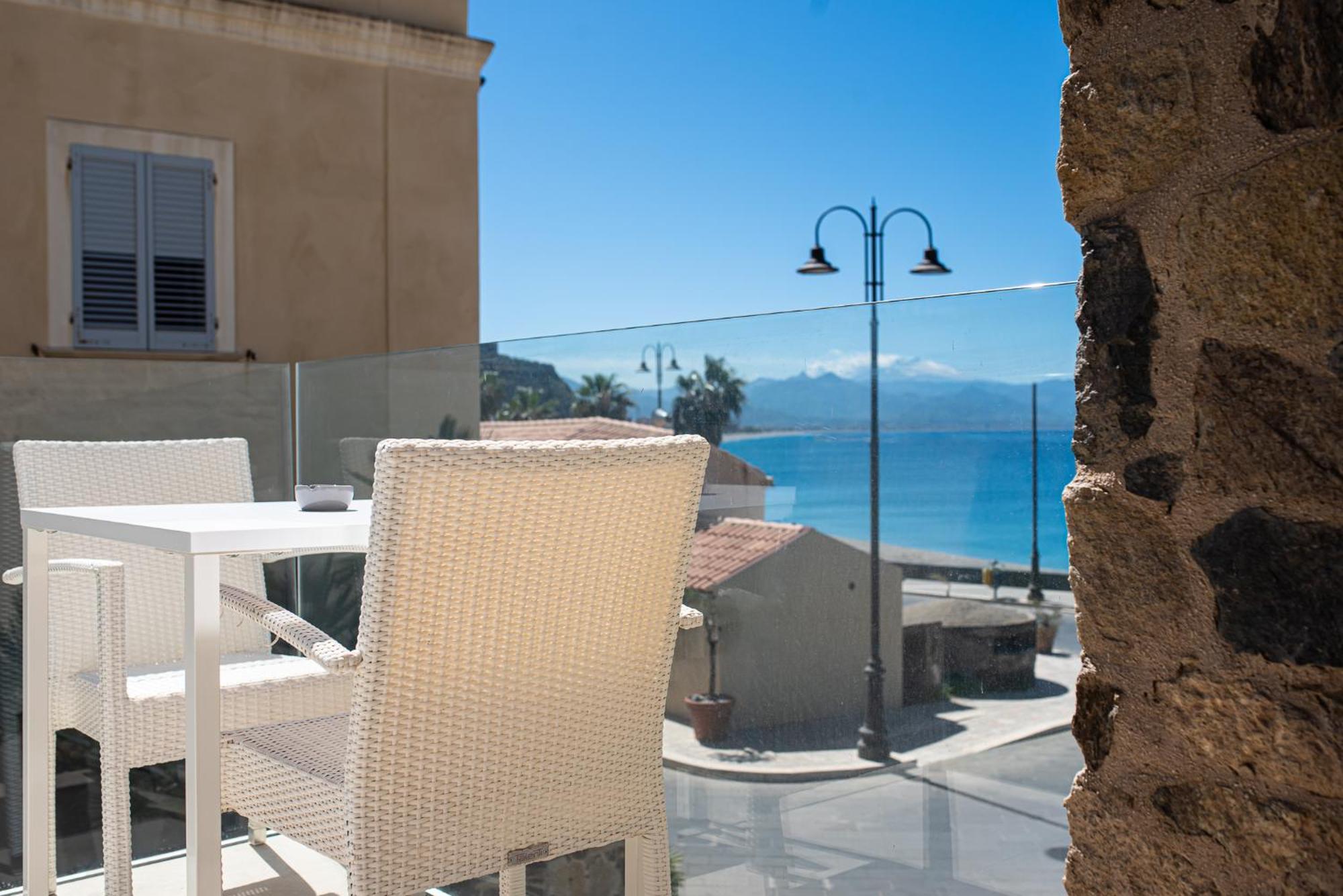 Ngonia Bay Boutique Hotel Milazzo Eksteriør billede