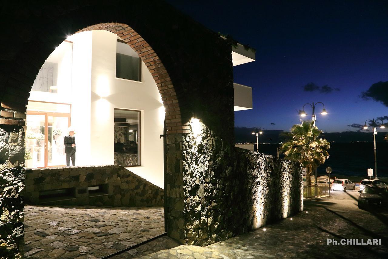 Ngonia Bay Boutique Hotel Milazzo Eksteriør billede