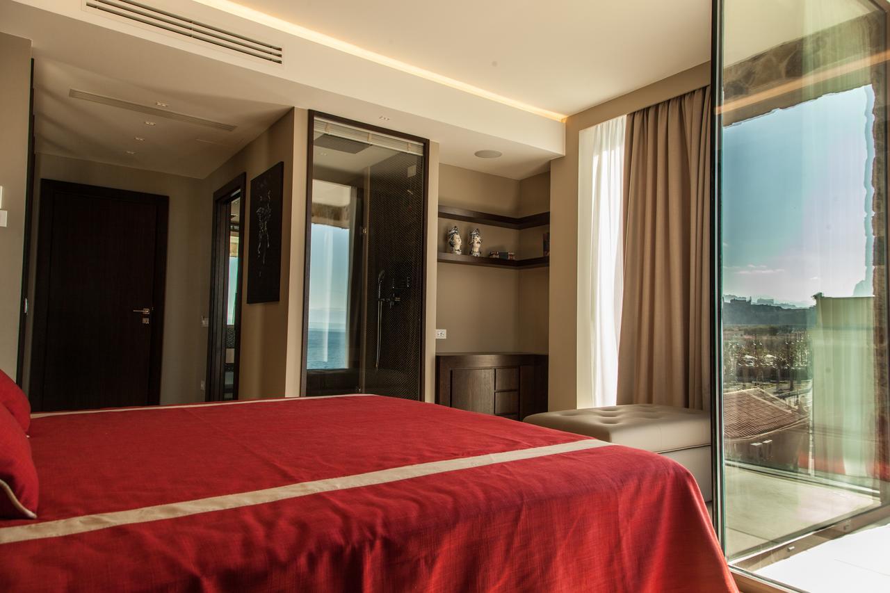 Ngonia Bay Boutique Hotel Milazzo Eksteriør billede